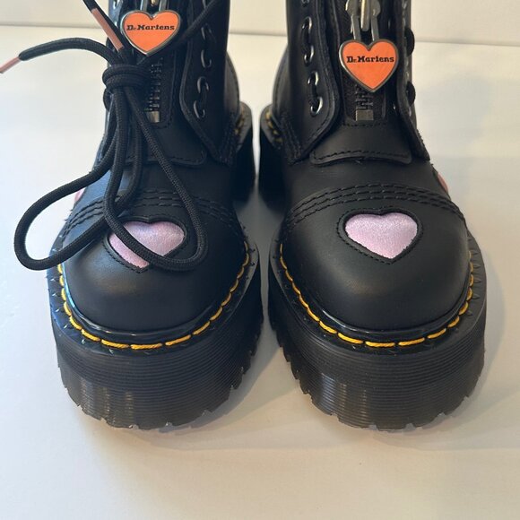 Dr. Martens Sinclair Leather Heart Platform Boots NWOB - Picture 2 of 8